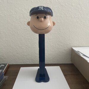 New York Yankees Charlie Brown Musical Giant Pez Dispenser